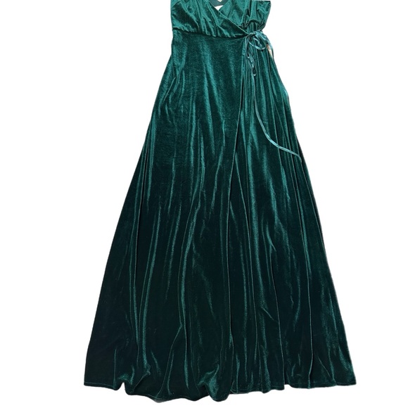 Jenny Yoo BHLDN Andi Velvet Wrap Gown in Emerald Green Size 12